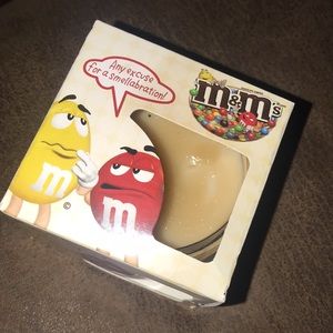 NWT M&M’s vanilla candle